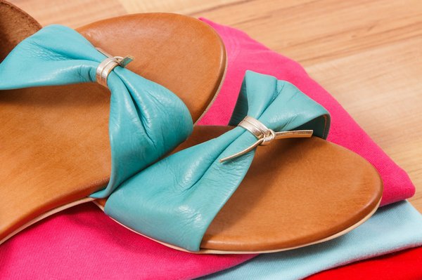 Quels sont les meilleurs styles de sandales pour une journée de shopping en été?